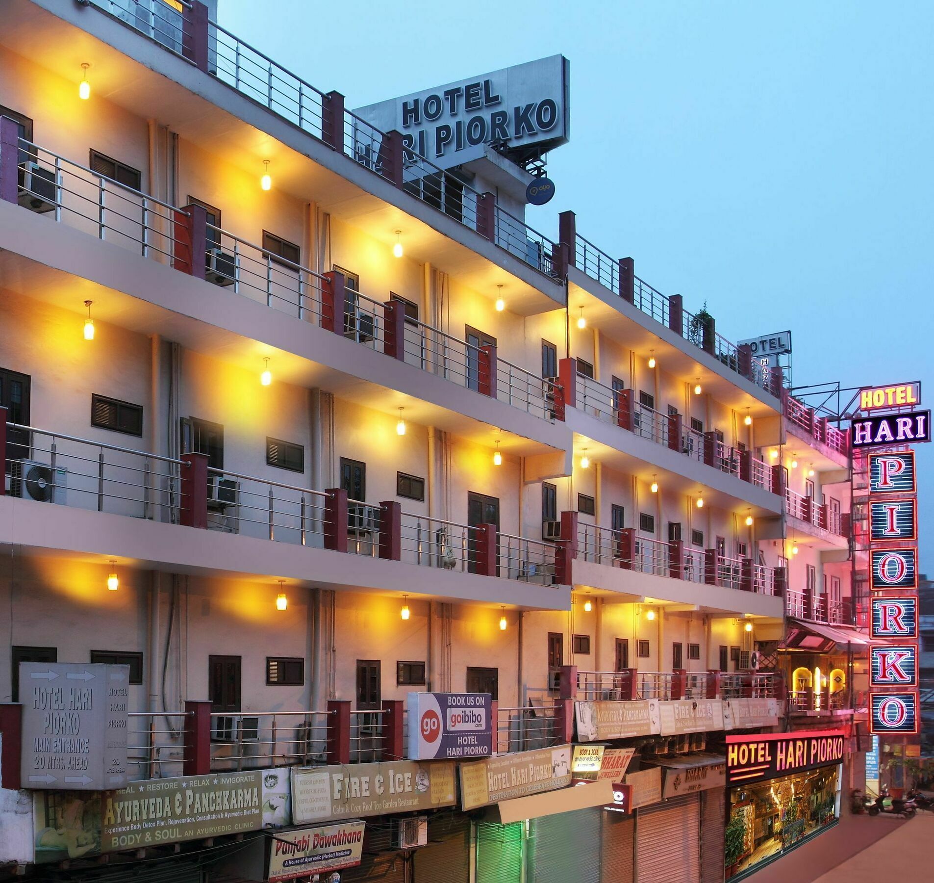 Hotel Hari Piorko - New Delhi Railway Station Nova Deli Exterior foto